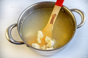 Гороховый суп с чесночными рулетиками - фото шаг 4