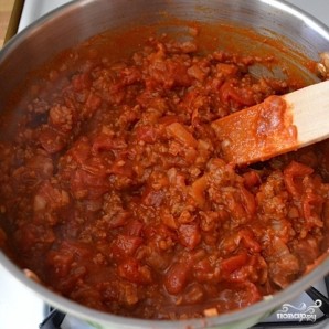 Запеченные спагетти с сосисками - фото шаг 4