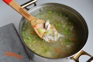 Рыбный суп с солеными огурцами - фото шаг 6