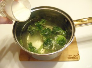 Диетический суп-пюре из брокколи - фото шаг 2