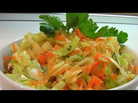 Видео рецепт Салат из свежей капусты